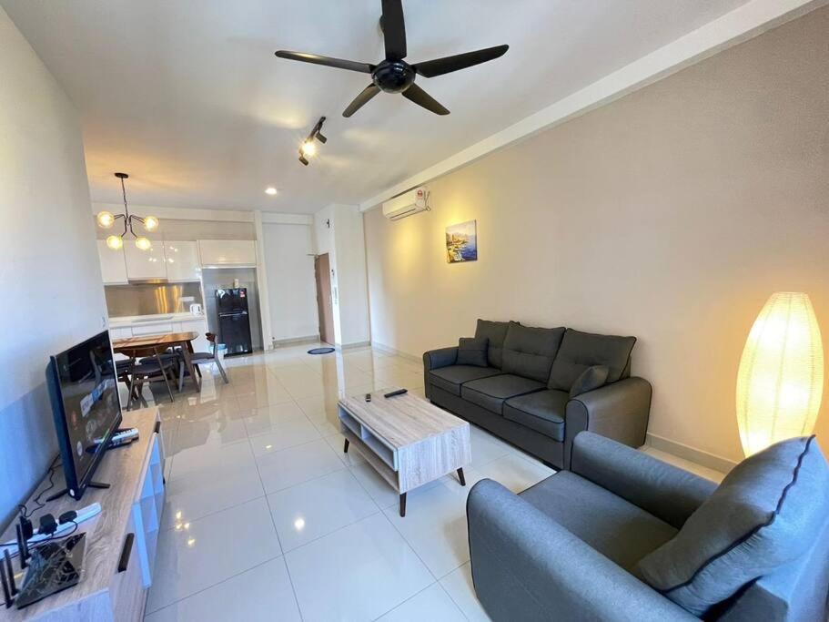 Meridin Medini By Wp Homestay Nusajaya  Luaran gambar