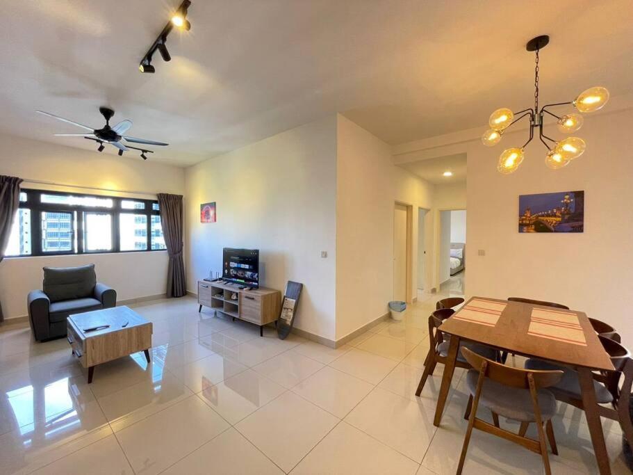 Meridin Medini By Wp Homestay Nusajaya  Luaran gambar