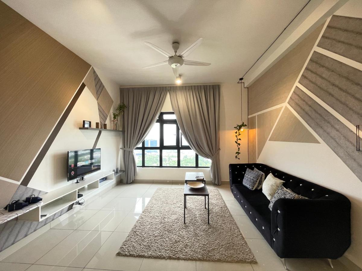 Meridin Medini By Wp Homestay Nusajaya  Luaran gambar