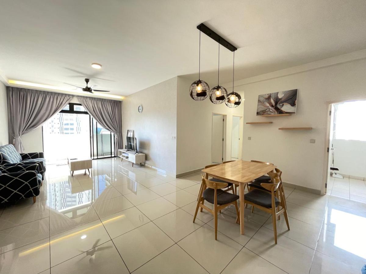 Meridin Medini By Wp Homestay Nusajaya  Luaran gambar