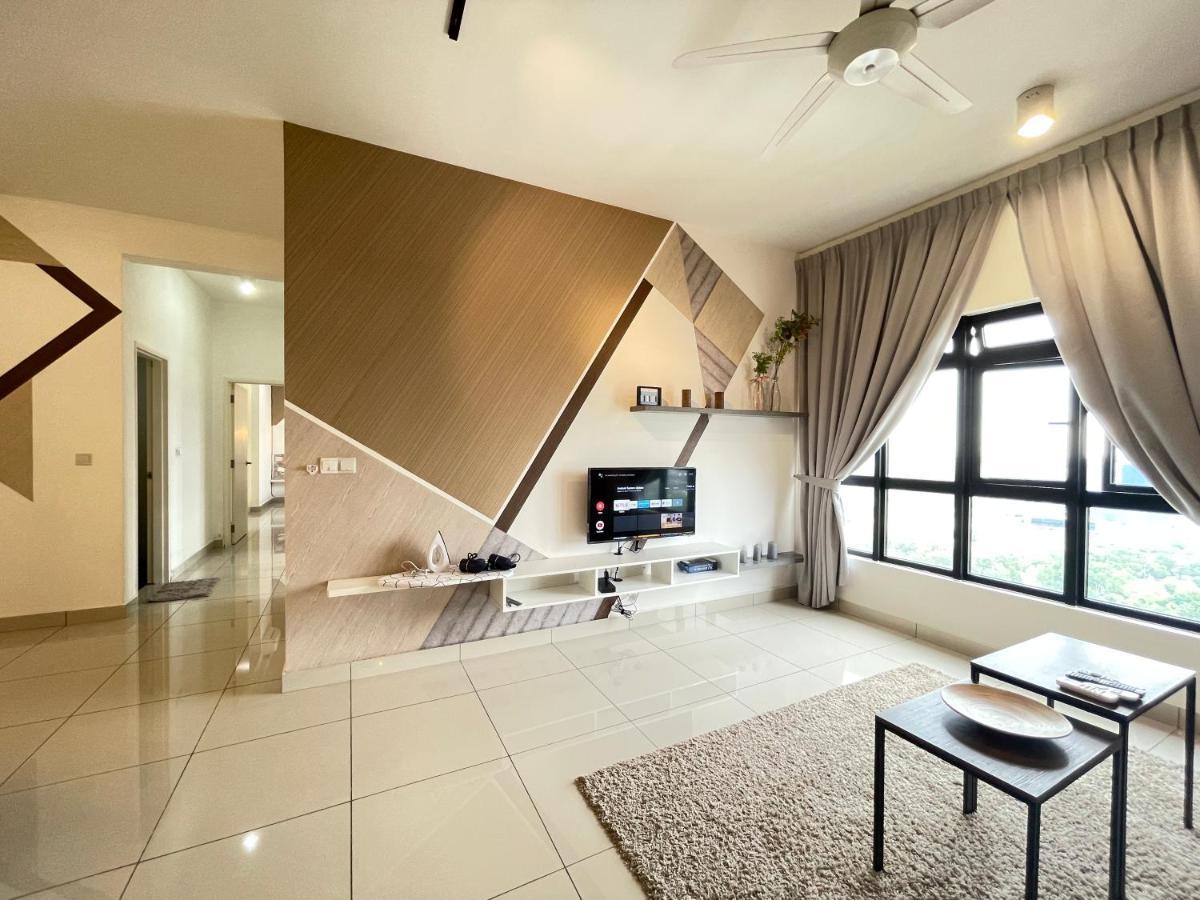 Meridin Medini By Wp Homestay Nusajaya  Luaran gambar