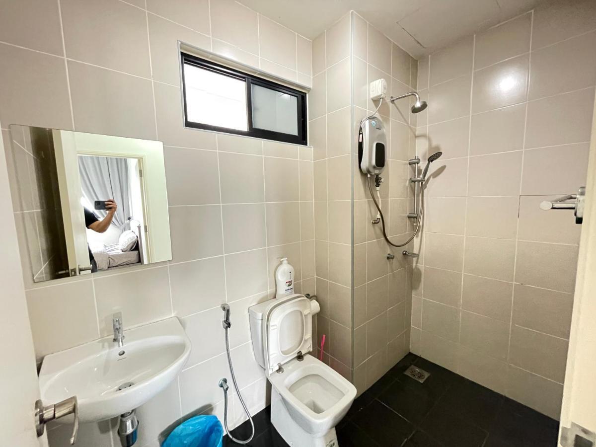 Meridin Medini By Wp Homestay Nusajaya  Luaran gambar